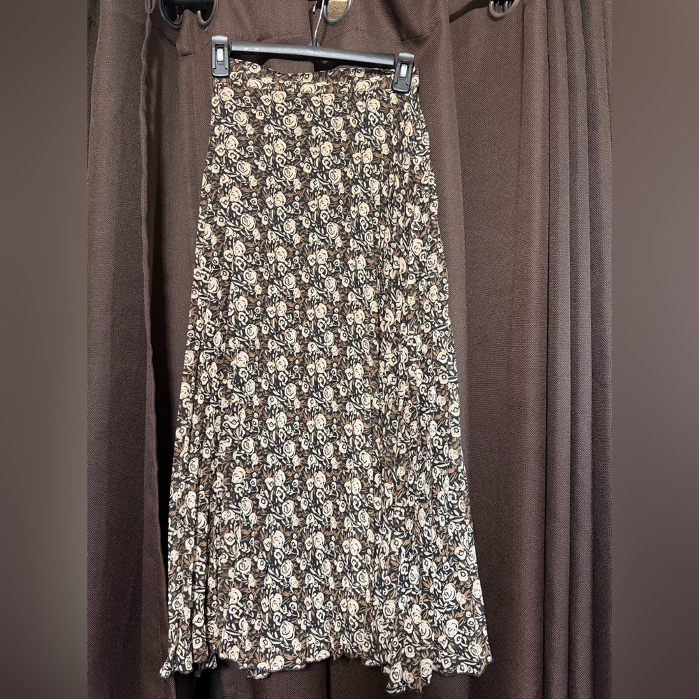 Japna Black and Cream Floral Maxi Skirt